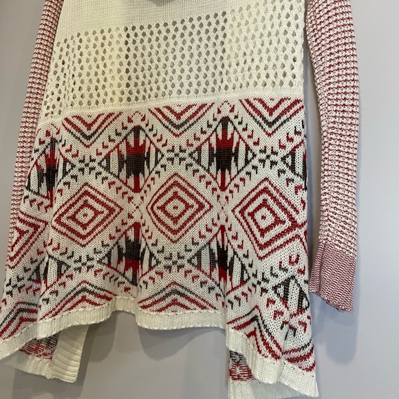 •2/$25• Vanilla Star Aztec Print Hooded Cardigan in Cream & Red - Picture 4 of 4